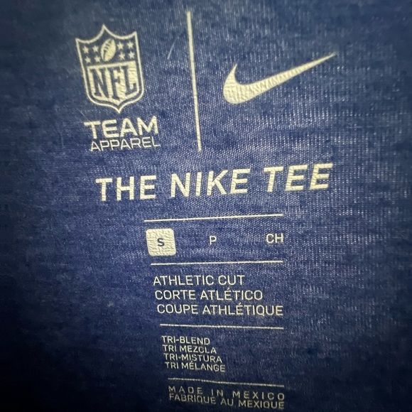 Women’s retro Seahawks shirt - Picture 3 of 3